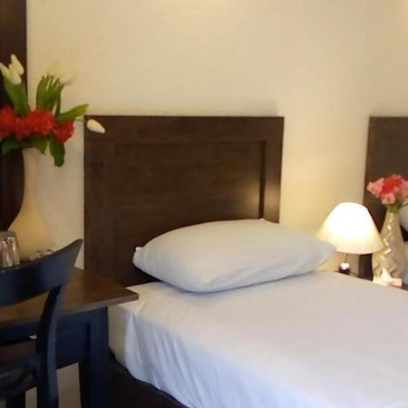 Airport Hotel Карачи Екстериор снимка
