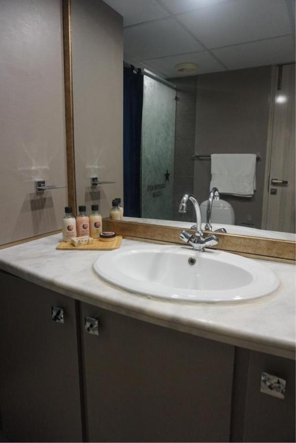 Airport Hotel Карачи Екстериор снимка